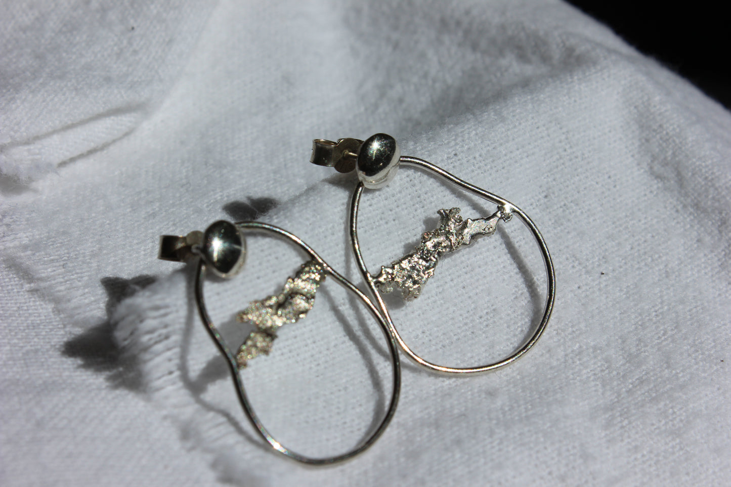 Boucles d'oreilles Fusion petite taille.